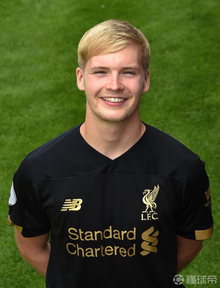 爱尔兰队力拔头筹，令人惊喜不已