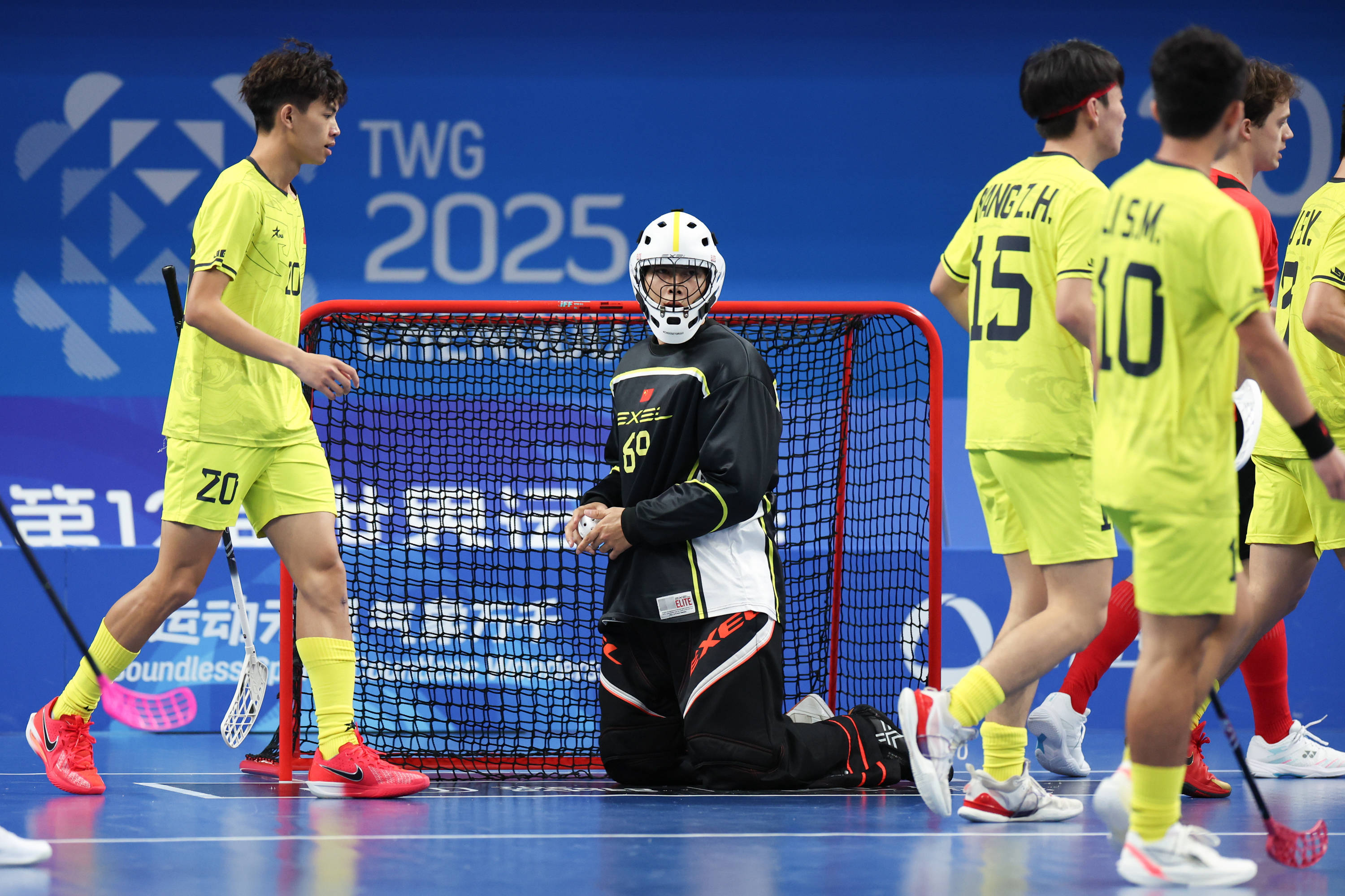 加拿大队在曲棍球比赛中获胜