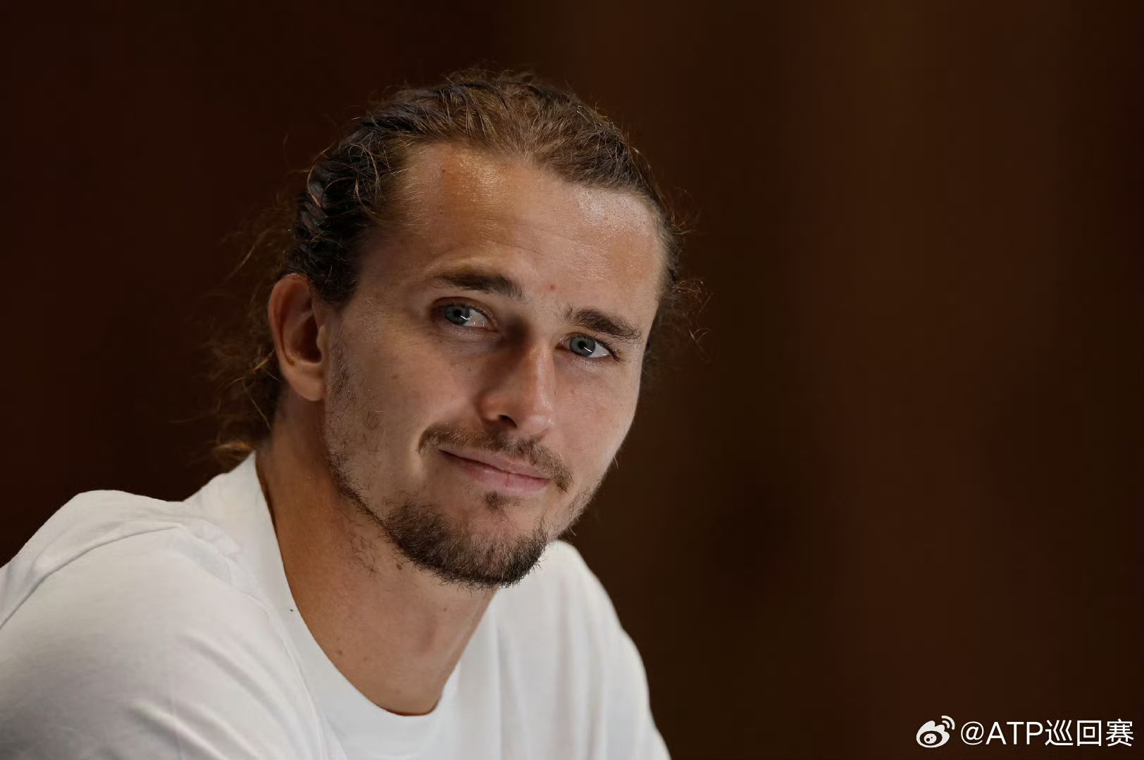 美网险胜澳网,兹维列夫状态火热 美网险胜澳网,兹维列夫状态火热