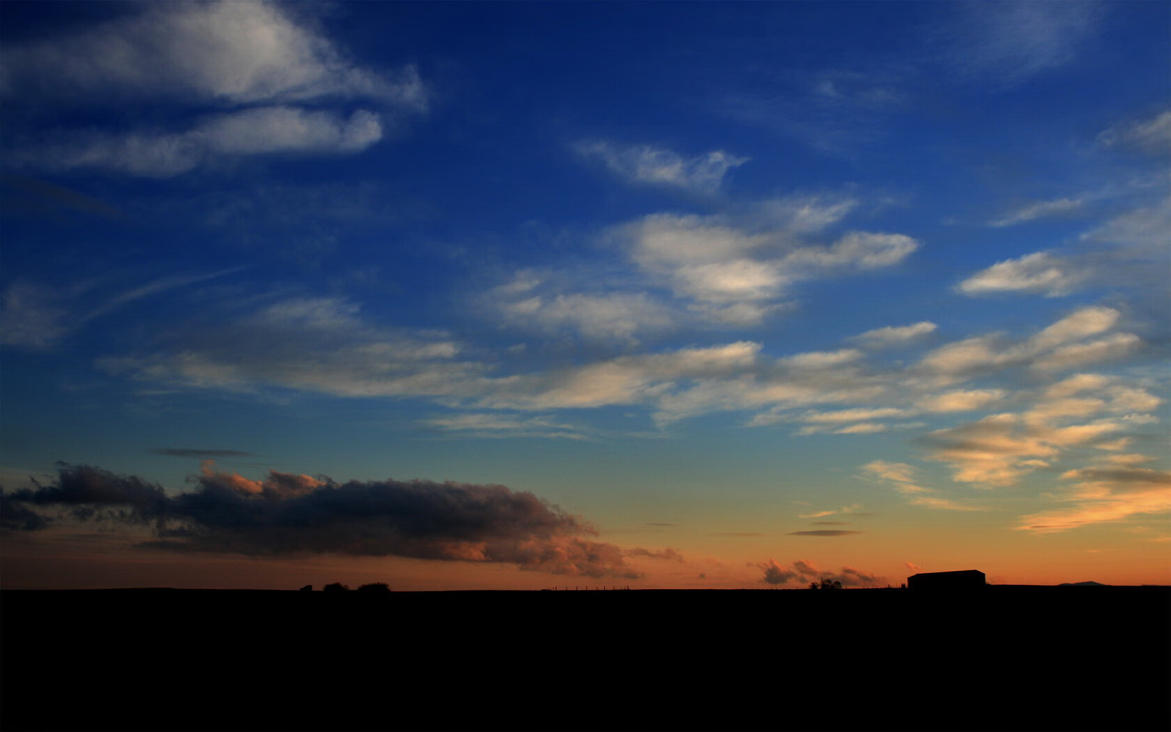 掀翻东部战舰!文班亚马震撼之夜,马刺团队篮球击碎猛龙排名幻想