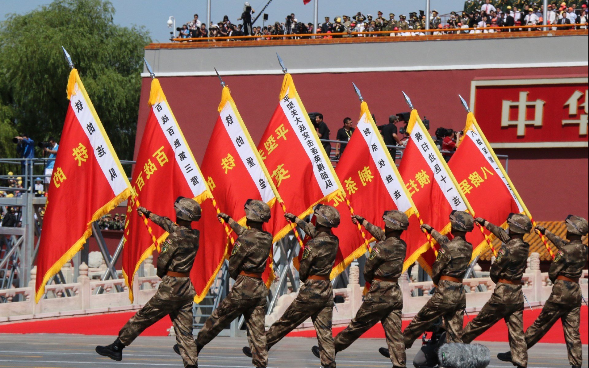 烽火连天!火箭穿云箭击溃独行侠,西部排名战硝烟再起