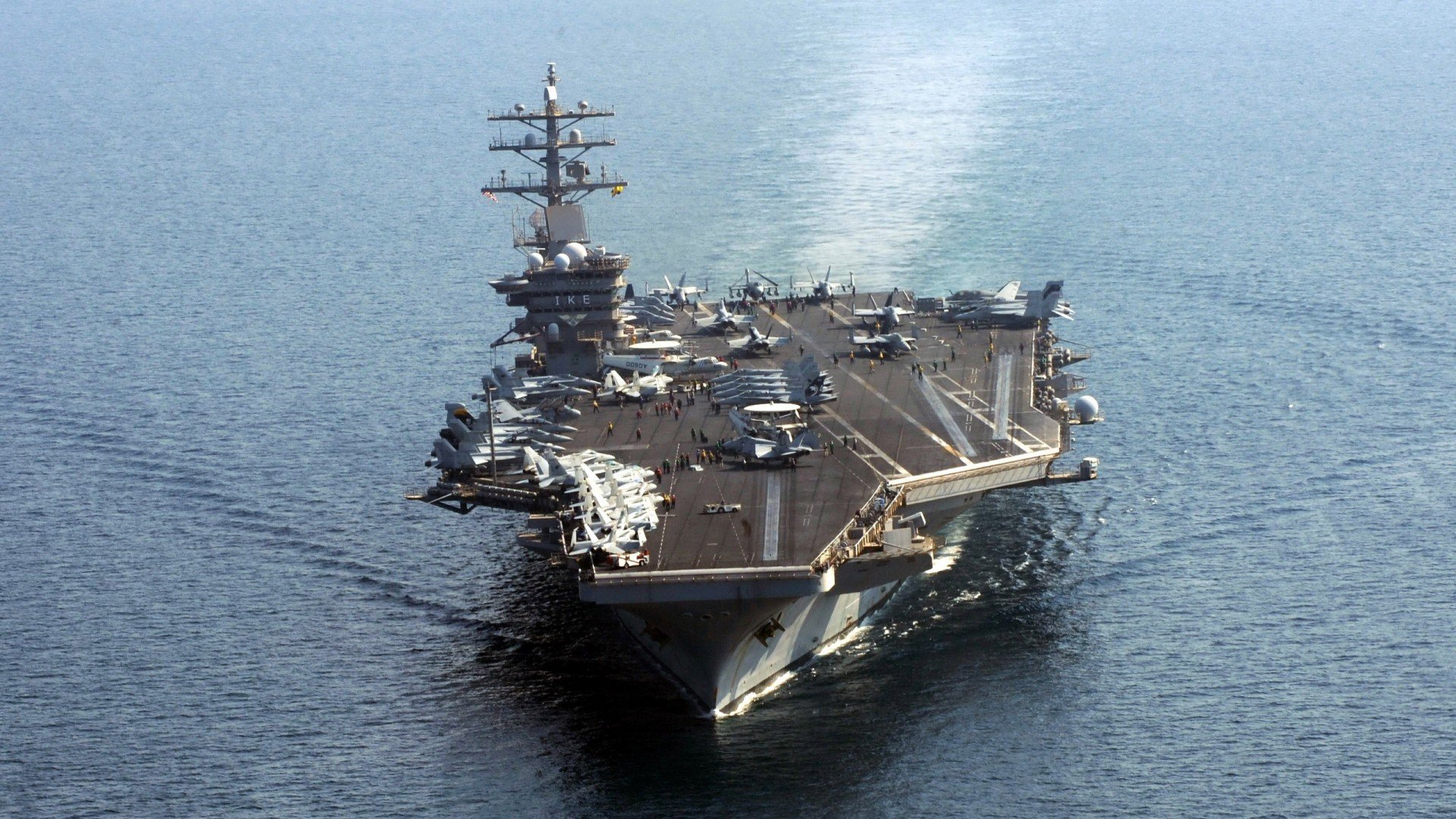 跨界篮球奇观，当鹈鹕遇上深圳队，伦纳德让数据统计表系统崩溃