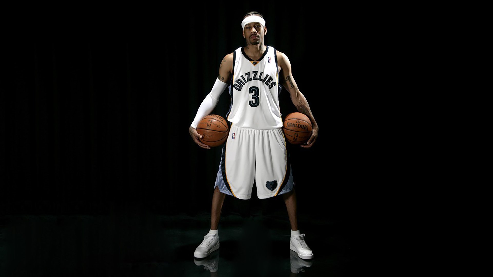 欧冠半决赛之夜,英格拉姆刷新得分纪录,点燃欧洲篮球之巅